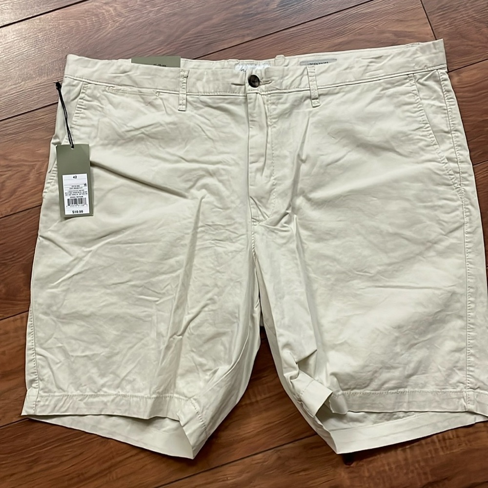 Goodfellow flat front shorts.